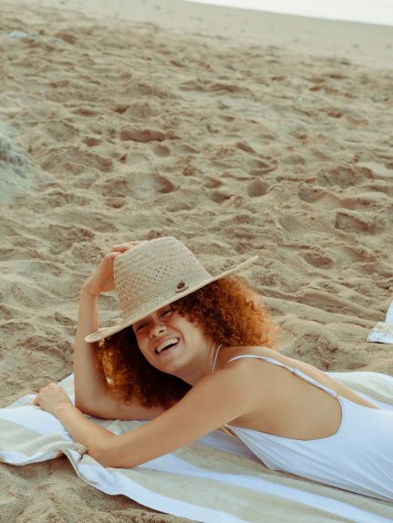 SunLight - Natürliche Bräune das ganze Jahr über im Sonnenstudio Solarium Sunresidenz in Korbach und Frankenberg!
